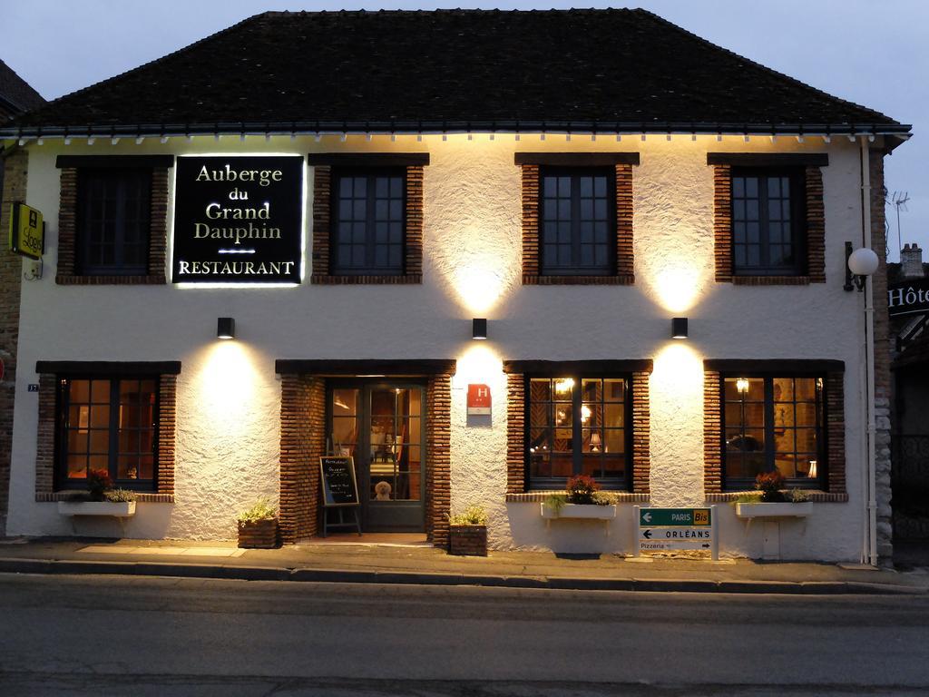 Auberge Du Grand Dauphin Dhuizon Exteriör bild